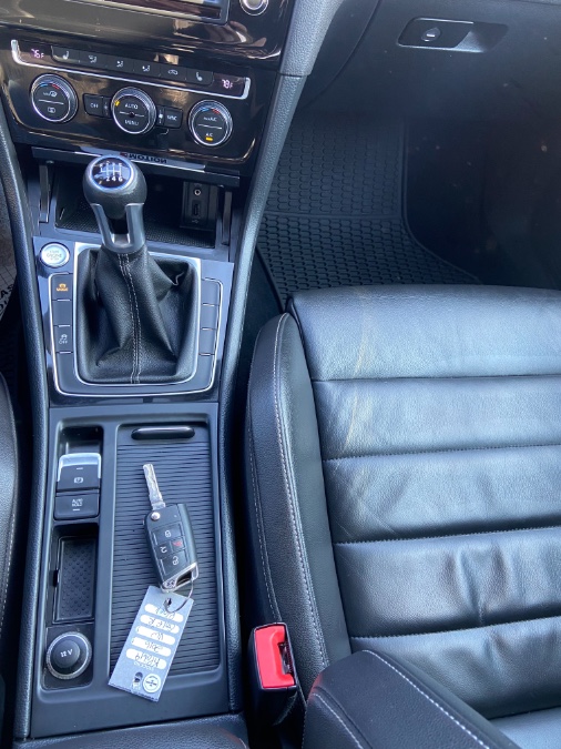 Used Volkswagen Golf R 4dr Hatchback Manual Gearbox 2016 | Auto Technic LLC. New Milford, Connecticut Used Volkswagen Golf R 4dr Hatchback Manual Gearbox 2016 | Auto Technic LLC. New Milford, Connecticut