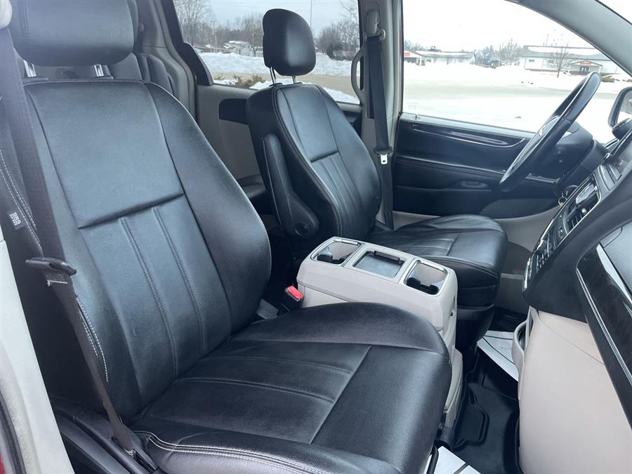 Used Chrysler Town & Country 4dr Wgn Touring 2013 | Josh's All Under Ten LLC. Elida, Ohio Used Chrysler Town & Country 4dr Wgn Touring 2013 | Josh's All Under Ten LLC. Elida, Ohio