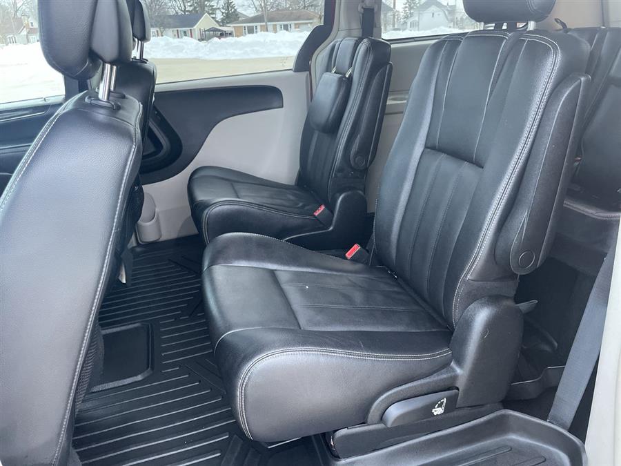Used Chrysler Town & Country 4dr Wgn Touring 2013 | Josh's All Under Ten LLC. Elida, Ohio Used Chrysler Town & Country 4dr Wgn Touring 2013 | Josh's All Under Ten LLC. Elida, Ohio