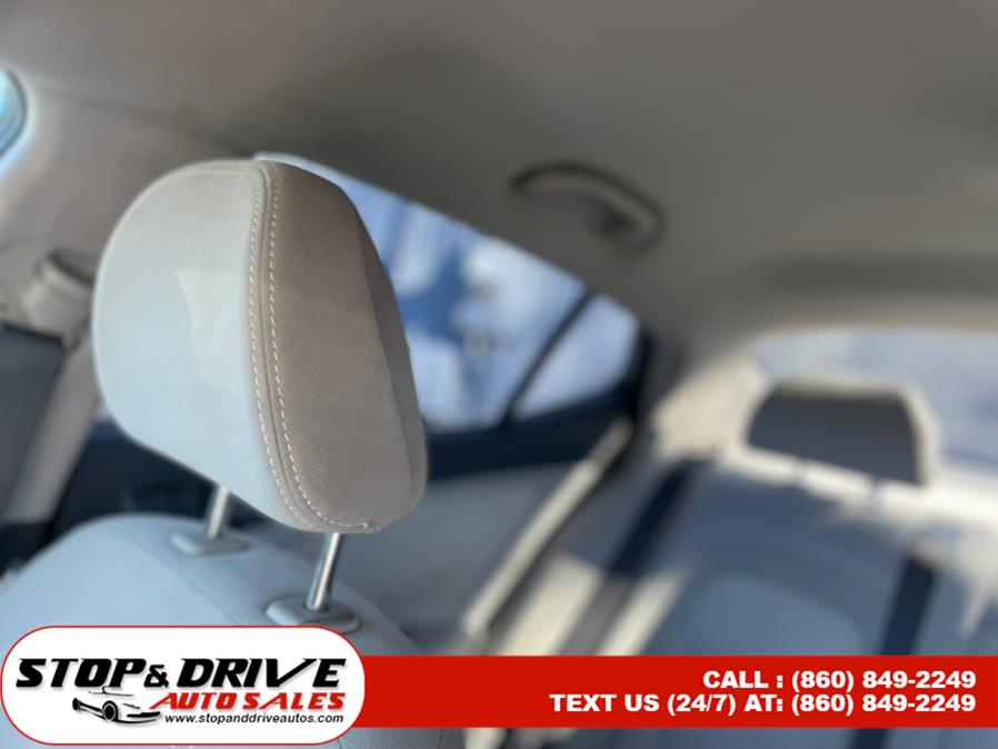 Used Kia Optima 4dr Sdn 2.4L Auto LX 2011 | Stop & Drive Auto Sales. East Windsor, Connecticut Used Kia Optima 4dr Sdn 2.4L Auto LX 2011 | Stop & Drive Auto Sales. East Windsor, Connecticut