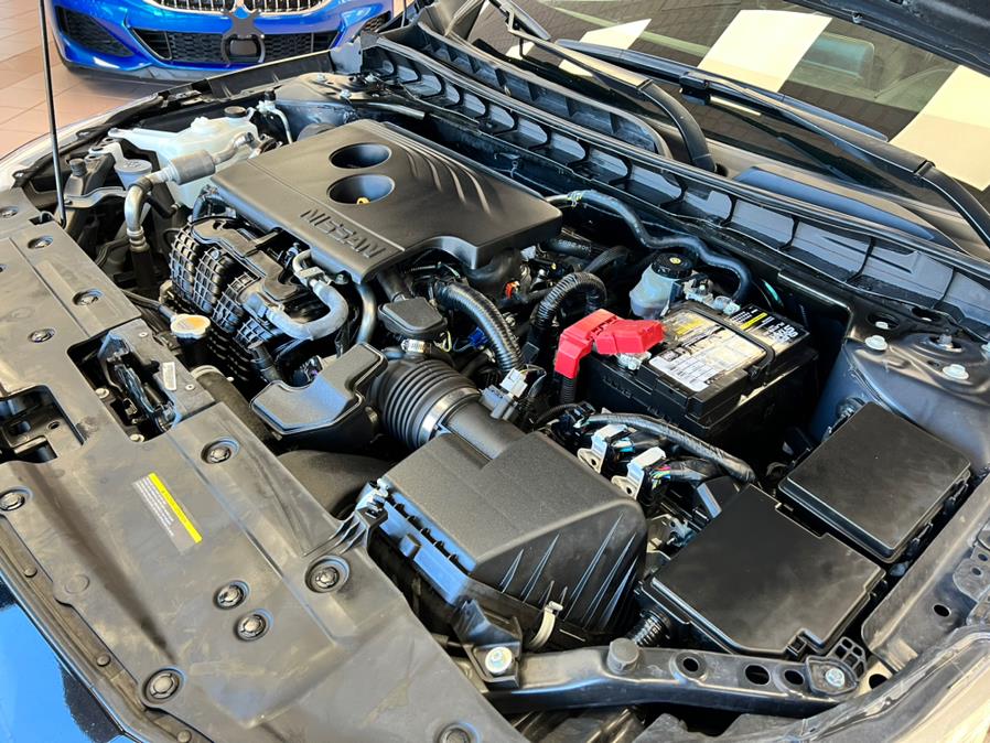 Used Nissan Altima 2.5 SR Sedan 2020 | Power Motors East. Massapequa Park, New York Used Nissan Altima 2.5 SR Sedan 2020 | Power Motors East. Massapequa Park, New York