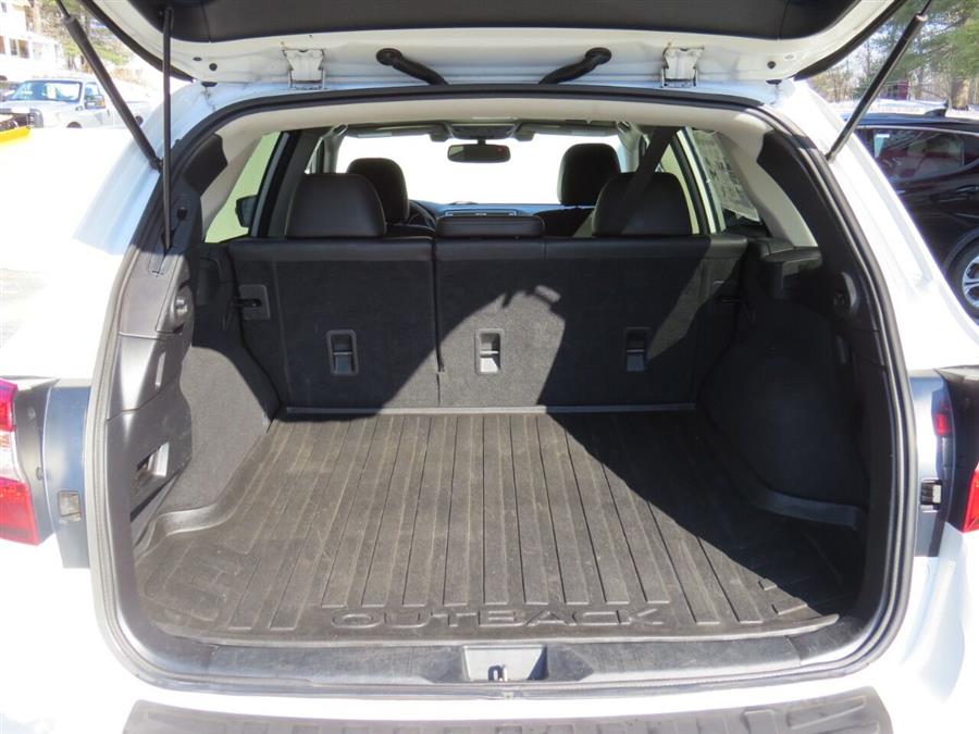 Used Subaru Outback 2.5i Limited AWD 4dr Wagon 2015 | Lake City Exports Inc. Auburn, Maine Used Subaru Outback 2.5i Limited AWD 4dr Wagon 2015 | Lake City Exports Inc. Auburn, Maine