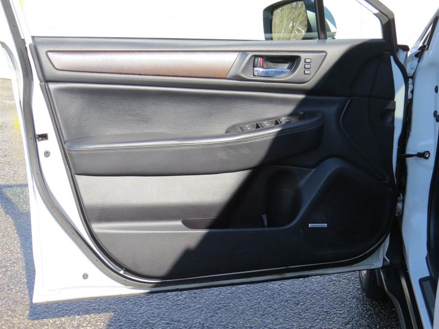 Used Subaru Outback 2.5i Limited AWD 4dr Wagon 2015 | Lake City Exports Inc. Auburn, Maine Used Subaru Outback 2.5i Limited AWD 4dr Wagon 2015 | Lake City Exports Inc. Auburn, Maine