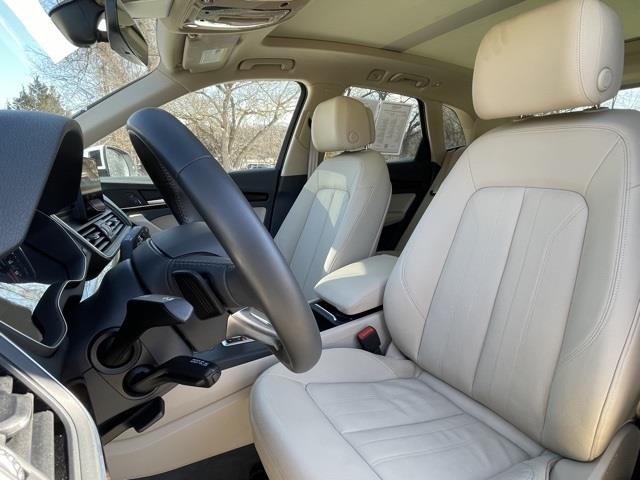 Used Audi Q5 2.0T Premium 2019 | Blasius Federal Road. Brookfield, Connecticut Used Audi Q5 2.0T Premium 2019 | Blasius Federal Road. Brookfield, Connecticut
