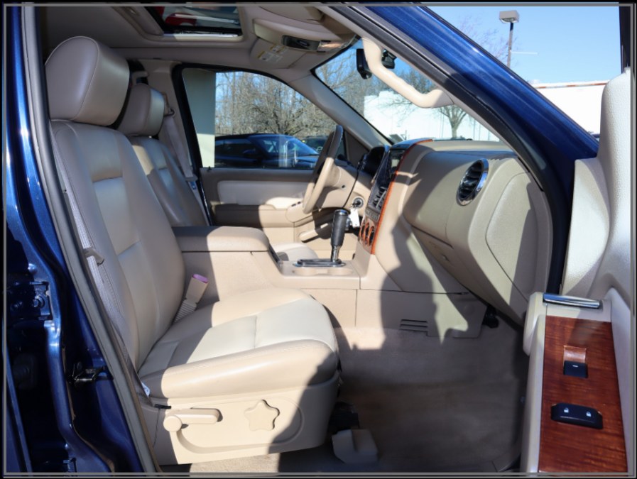 2007 Ford Explorer 4WD 4dr V6 Eddie Bauer, available for sale in Huntington Station, New York | My Auto Inc.. Huntington Station, New York 2007 Ford Explorer 4WD 4dr V6 Eddie Bauer, available for sale in Huntington Station, New York | My Auto Inc.. Huntington Station, New York