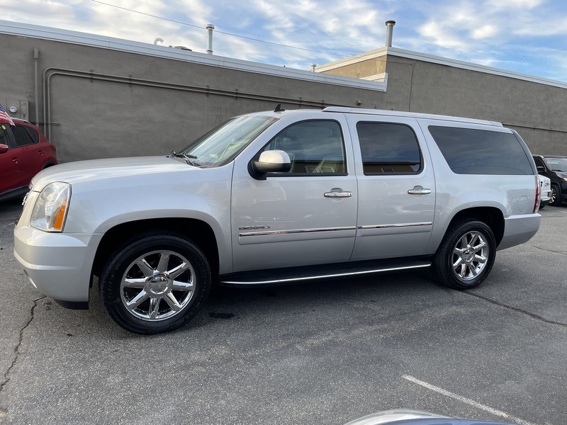 Used GMC Yukon XL AWD 4dr 1500 Denali 2013 | Union Street Auto Sales. West Springfield, Massachusetts Used GMC Yukon XL AWD 4dr 1500 Denali 2013 | Union Street Auto Sales. West Springfield, Massachusetts