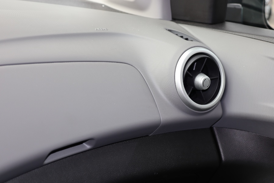 Used Chevrolet Sonic 4dr Sdn Auto Premier 2019 | Hillside Auto Mall Inc.. Jamaica, New York Used Chevrolet Sonic 4dr Sdn Auto Premier 2019 | Hillside Auto Mall Inc.. Jamaica, New York
