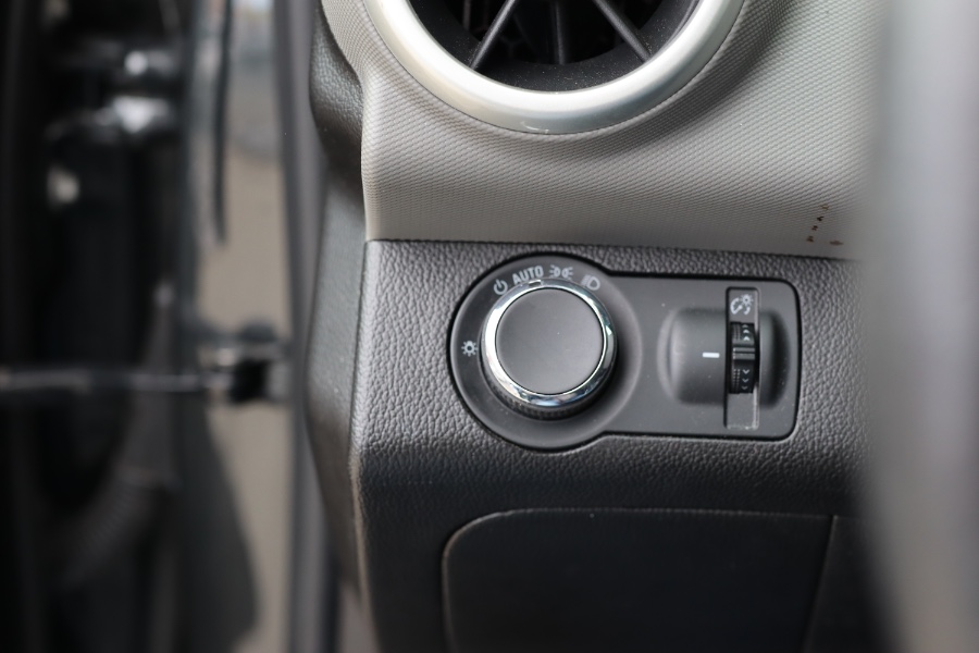 Used Chevrolet Sonic 4dr Sdn Auto Premier 2019 | Hillside Auto Mall Inc.. Jamaica, New York Used Chevrolet Sonic 4dr Sdn Auto Premier 2019 | Hillside Auto Mall Inc.. Jamaica, New York