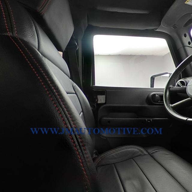 2010 Jeep Wrangler 4WD 2dr Rubicon, available for sale in Naugatuck, Connecticut | J&M Automotive Sls&Svc LLC. Naugatuck, Connecticut 2010 Jeep Wrangler 4WD 2dr Rubicon, available for sale in Naugatuck, Connecticut | J&M Automotive Sls&Svc LLC. Naugatuck, Connecticut