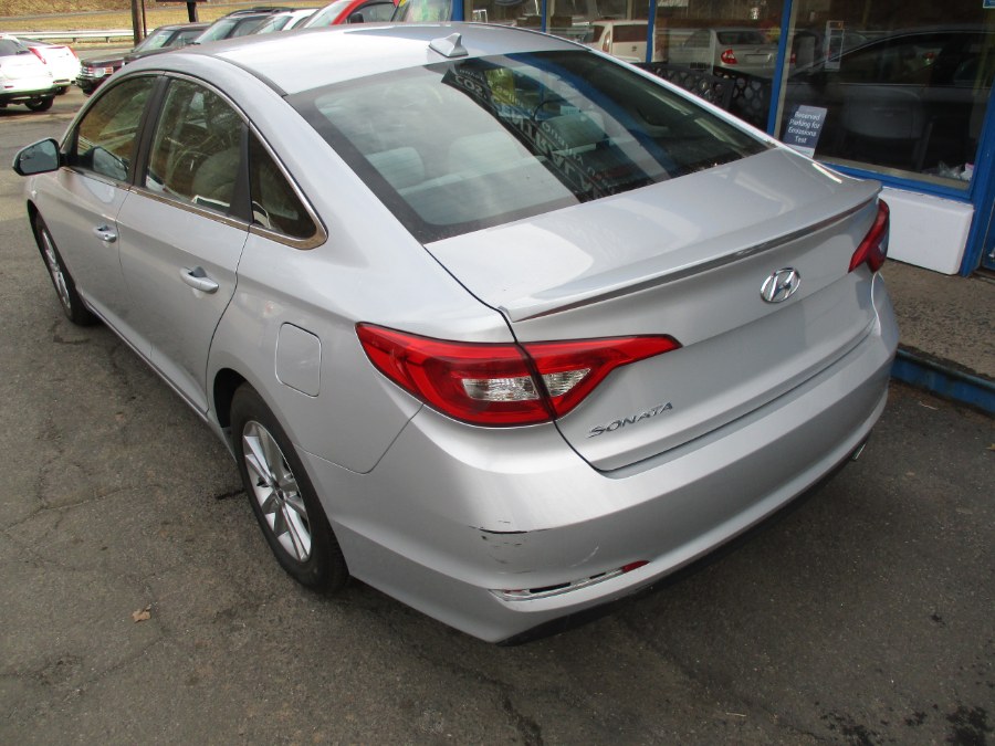 Used Hyundai Sonata SE 2016 | Cos Central Auto. Meriden, Connecticut Used Hyundai Sonata SE 2016 | Cos Central Auto. Meriden, Connecticut