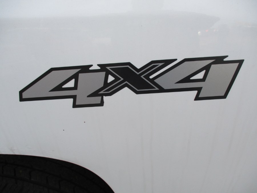 2009 Chevrolet Silverado 1500 4WD Ext Cab 143.5" LS, available for sale in Meriden, Connecticut | Cos Central Auto. Meriden, Connecticut 2009 Chevrolet Silverado 1500 4WD Ext Cab 143.5" LS, available for sale in Meriden, Connecticut | Cos Central Auto. Meriden, Connecticut