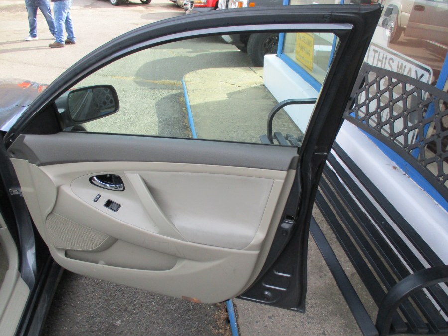 2008 Toyota Camry LE, available for sale in Meriden, Connecticut | Cos Central Auto. Meriden, Connecticut 2008 Toyota Camry LE, available for sale in Meriden, Connecticut | Cos Central Auto. Meriden, Connecticut