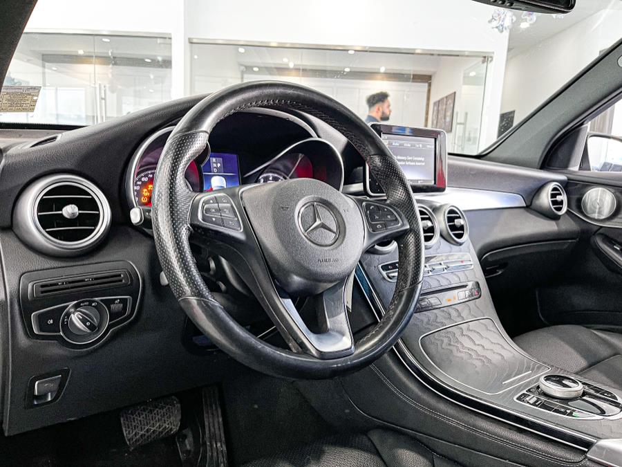 Used Mercedes-Benz GLC GLC 300 4MATIC SUV 2018 | Luxury Motor Club. Franklin Square, New York Used Mercedes-Benz GLC GLC 300 4MATIC SUV 2018 | Luxury Motor Club. Franklin Square, New York