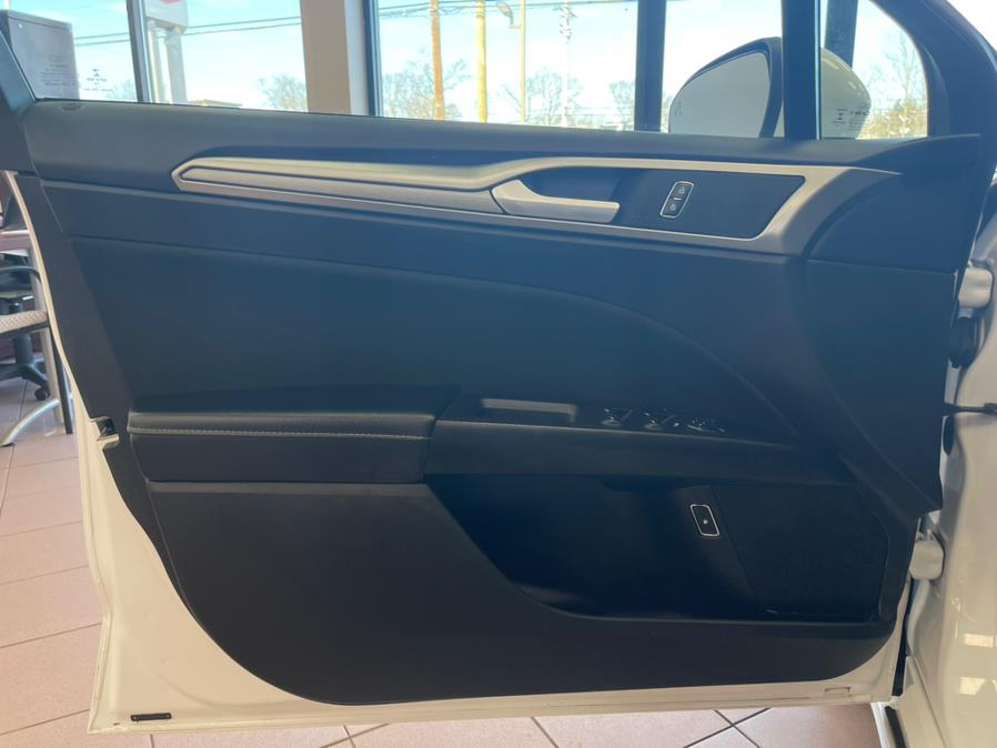 2019 Ford Fusion Hybrid SE FWD, available for sale in Massapequa Park, New York | Power Motors East. Massapequa Park, New York 2019 Ford Fusion Hybrid SE FWD, available for sale in Massapequa Park, New York | Power Motors East. Massapequa Park, New York