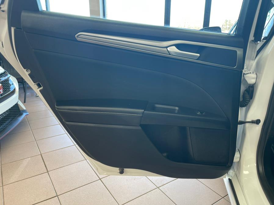 2019 Ford Fusion Hybrid SE FWD, available for sale in Massapequa Park, New York | Power Motors East. Massapequa Park, New York 2019 Ford Fusion Hybrid SE FWD, available for sale in Massapequa Park, New York | Power Motors East. Massapequa Park, New York
