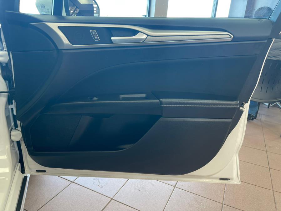 2019 Ford Fusion Hybrid SE FWD, available for sale in Massapequa Park, New York | Power Motors East. Massapequa Park, New York 2019 Ford Fusion Hybrid SE FWD, available for sale in Massapequa Park, New York | Power Motors East. Massapequa Park, New York