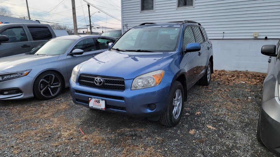 2007 Toyota RAV4 4WD 4dr 4-cyl, available for sale in Milford, Connecticut | Adonai Auto Sales LLC. Milford, Connecticut