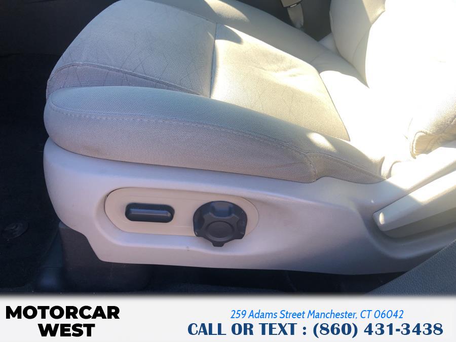 2015 Ford Explorer 4WD 4dr Base, available for sale in Manchester, Connecticut | Motorcar West. Manchester, Connecticut 2015 Ford Explorer 4WD 4dr Base, available for sale in Manchester, Connecticut | Motorcar West. Manchester, Connecticut