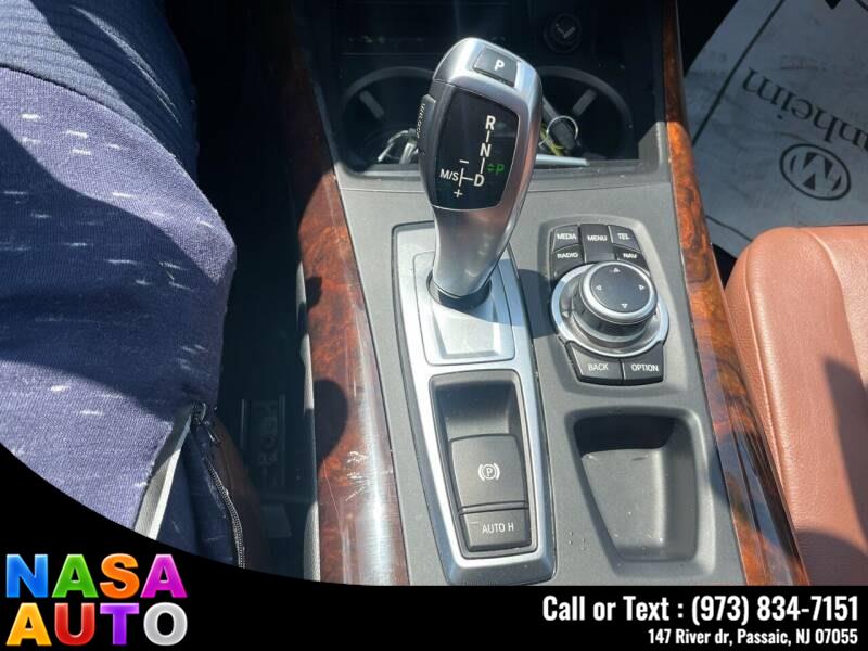 2013 BMW X5 AWD 4dr xDrive35i Sport Activity, available for sale in Passaic, New Jersey | Nasa Auto. Passaic, New Jersey 2013 BMW X5 AWD 4dr xDrive35i Sport Activity, available for sale in Passaic, New Jersey | Nasa Auto. Passaic, New Jersey