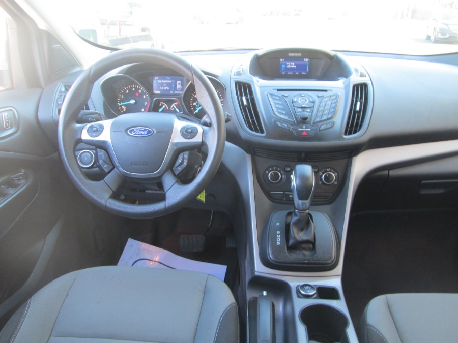 2014 Ford Escape 4WD 4dr SE, available for sale in Levittown, Pennsylvania | Levittown Auto. Levittown, Pennsylvania 2014 Ford Escape 4WD 4dr SE, available for sale in Levittown, Pennsylvania | Levittown Auto. Levittown, Pennsylvania
