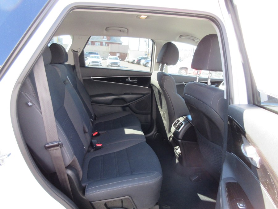Used Kia Sorento LX V6 AWD 2020 | Route 27 Auto Mall. Linden, New Jersey Used Kia Sorento LX V6 AWD 2020 | Route 27 Auto Mall. Linden, New Jersey