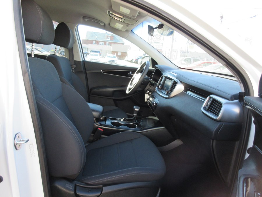 Used Kia Sorento LX V6 AWD 2020 | Route 27 Auto Mall. Linden, New Jersey Used Kia Sorento LX V6 AWD 2020 | Route 27 Auto Mall. Linden, New Jersey