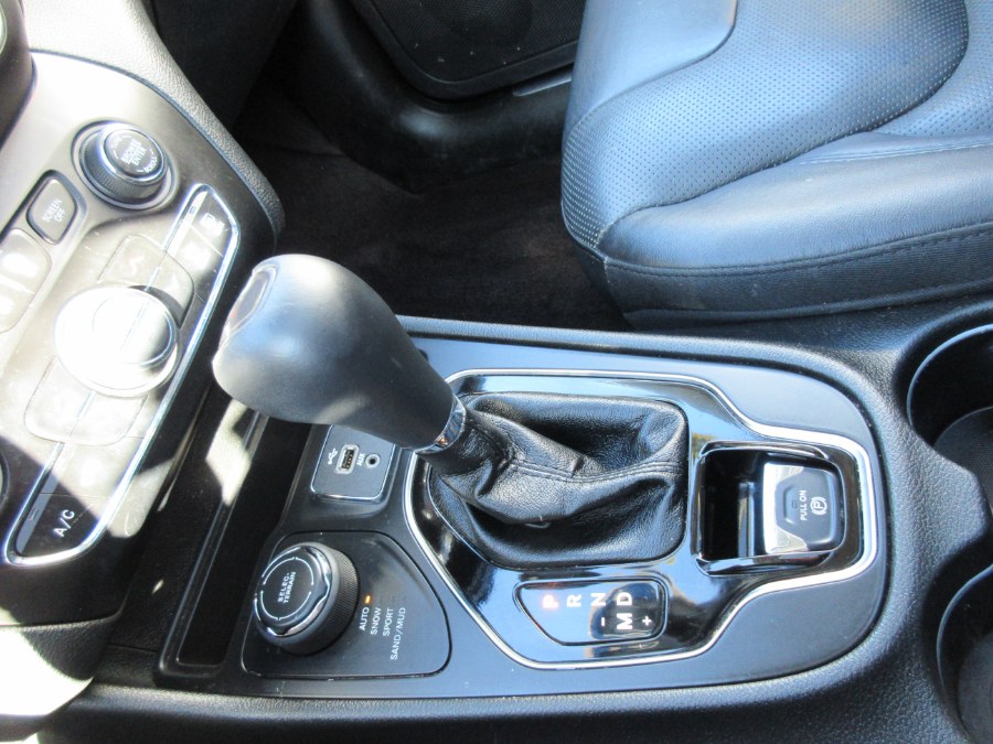 2019 Jeep Cherokee Limited 4x4, available for sale in Linden, New Jersey | Route 27 Auto Mall. Linden, New Jersey 2019 Jeep Cherokee Limited 4x4, available for sale in Linden, New Jersey | Route 27 Auto Mall. Linden, New Jersey