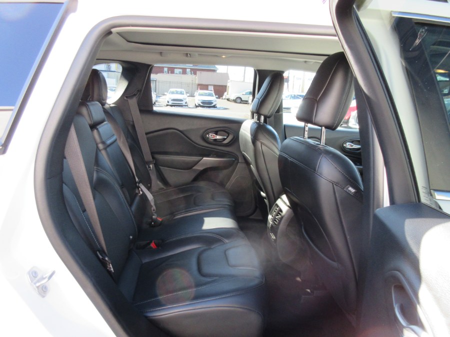 2019 Jeep Cherokee Limited 4x4, available for sale in Linden, New Jersey | Route 27 Auto Mall. Linden, New Jersey 2019 Jeep Cherokee Limited 4x4, available for sale in Linden, New Jersey | Route 27 Auto Mall. Linden, New Jersey