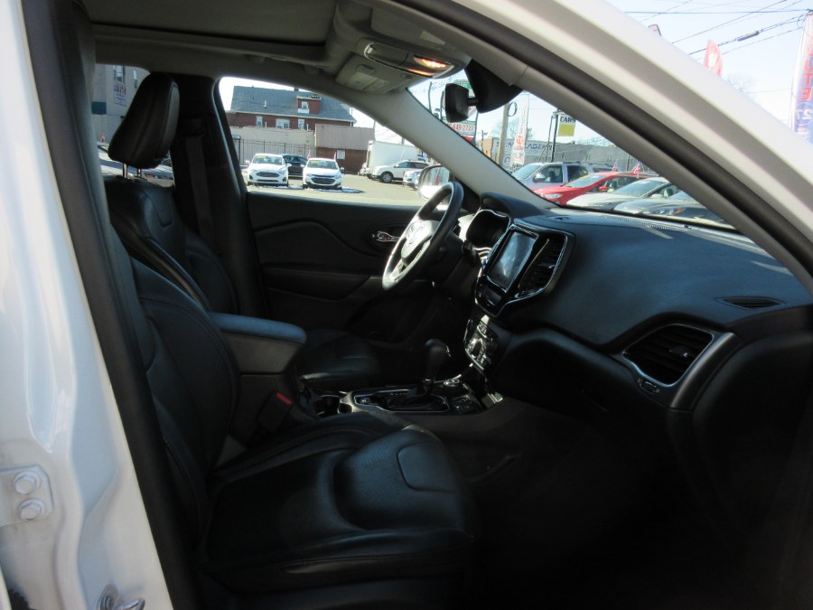 2019 Jeep Cherokee Limited 4x4, available for sale in Linden, New Jersey | Route 27 Auto Mall. Linden, New Jersey 2019 Jeep Cherokee Limited 4x4, available for sale in Linden, New Jersey | Route 27 Auto Mall. Linden, New Jersey