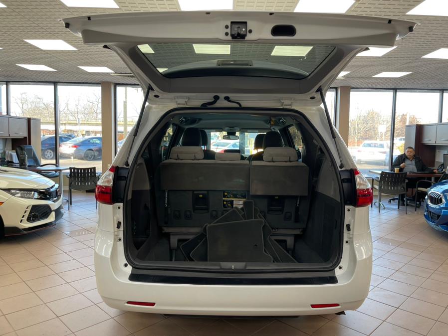 2019 Toyota Sienna LE FWD 8-Passenger (Natl), available for sale in Massapequa Park, New York | Power Motors East. Massapequa Park, New York 2019 Toyota Sienna LE FWD 8-Passenger (Natl), available for sale in Massapequa Park, New York | Power Motors East. Massapequa Park, New York