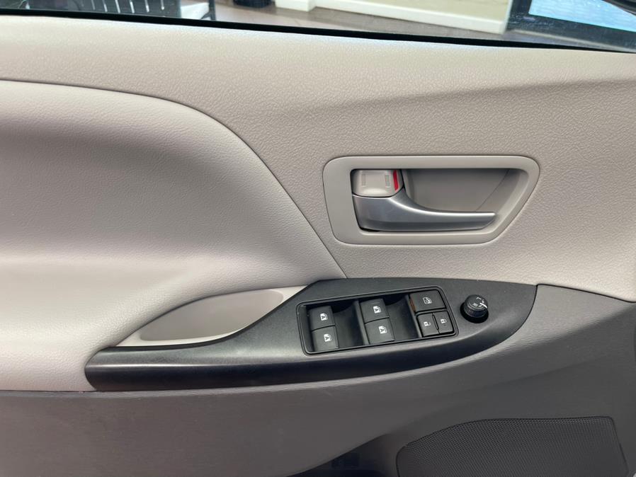 2019 Toyota Sienna LE FWD 8-Passenger (Natl), available for sale in Massapequa Park, New York | Power Motors East. Massapequa Park, New York 2019 Toyota Sienna LE FWD 8-Passenger (Natl), available for sale in Massapequa Park, New York | Power Motors East. Massapequa Park, New York