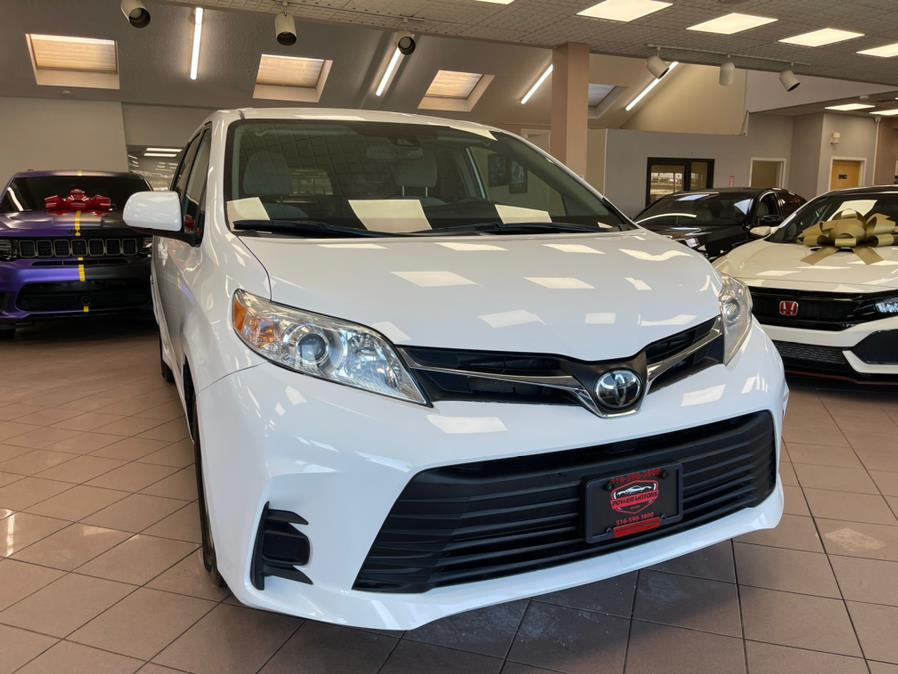 2019 Toyota Sienna LE FWD 8-Passenger (Natl), available for sale in Massapequa Park, New York | Power Motors East. Massapequa Park, New York 2019 Toyota Sienna LE FWD 8-Passenger (Natl), available for sale in Massapequa Park, New York | Power Motors East. Massapequa Park, New York