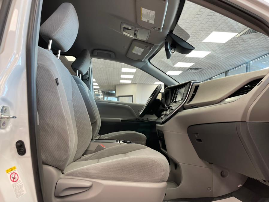 2019 Toyota Sienna LE FWD 8-Passenger (Natl), available for sale in Massapequa Park, New York | Power Motors East. Massapequa Park, New York 2019 Toyota Sienna LE FWD 8-Passenger (Natl), available for sale in Massapequa Park, New York | Power Motors East. Massapequa Park, New York