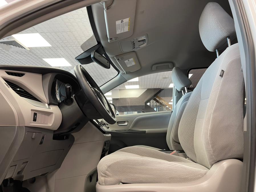 2019 Toyota Sienna LE FWD 8-Passenger (Natl), available for sale in Massapequa Park, New York | Power Motors East. Massapequa Park, New York 2019 Toyota Sienna LE FWD 8-Passenger (Natl), available for sale in Massapequa Park, New York | Power Motors East. Massapequa Park, New York