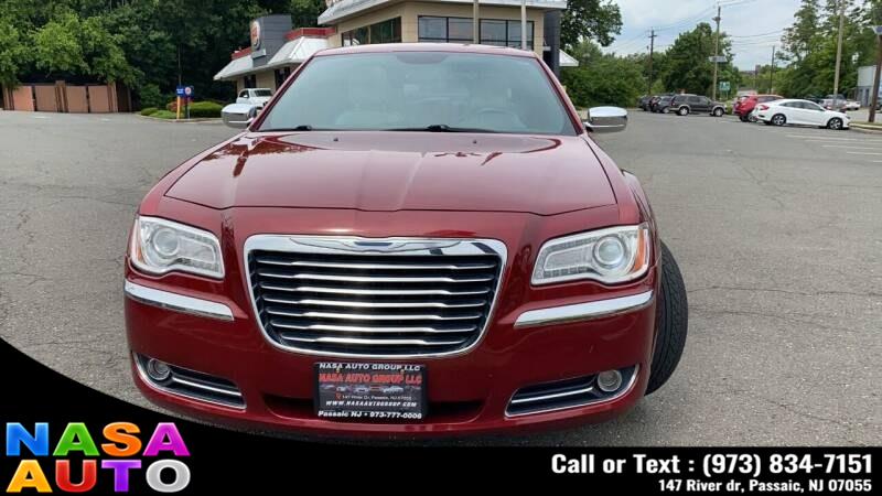 2013 Chrysler 300 4dr Sdn RWD, available for sale in Passaic, New Jersey | Nasa Auto. Passaic, New Jersey