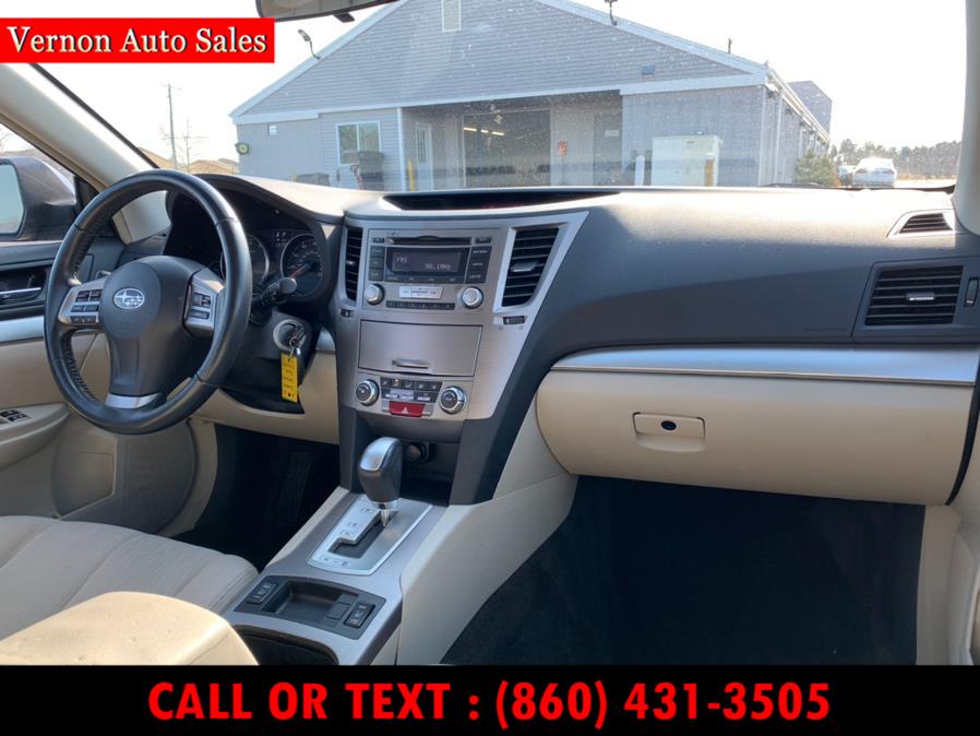 2013 Subaru Outback 4dr Wgn H4 Auto 2.5i Premium PZEV, available for sale in Manchester, Connecticut | Vernon Auto Sale & Service. Manchester, Connecticut 2013 Subaru Outback 4dr Wgn H4 Auto 2.5i Premium PZEV, available for sale in Manchester, Connecticut | Vernon Auto Sale & Service. Manchester, Connecticut
