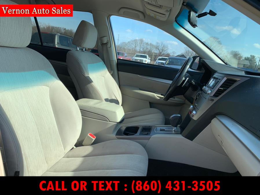2013 Subaru Outback 4dr Wgn H4 Auto 2.5i Premium PZEV, available for sale in Manchester, Connecticut | Vernon Auto Sale & Service. Manchester, Connecticut 2013 Subaru Outback 4dr Wgn H4 Auto 2.5i Premium PZEV, available for sale in Manchester, Connecticut | Vernon Auto Sale & Service. Manchester, Connecticut