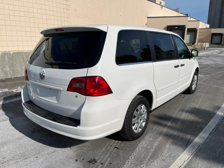 2010 Volkswagen Routan 4dr Wgn S, available for sale in Revere, Massachusetts | Wonderland Auto. Revere, Massachusetts 2010 Volkswagen Routan 4dr Wgn S, available for sale in Revere, Massachusetts | Wonderland Auto. Revere, Massachusetts