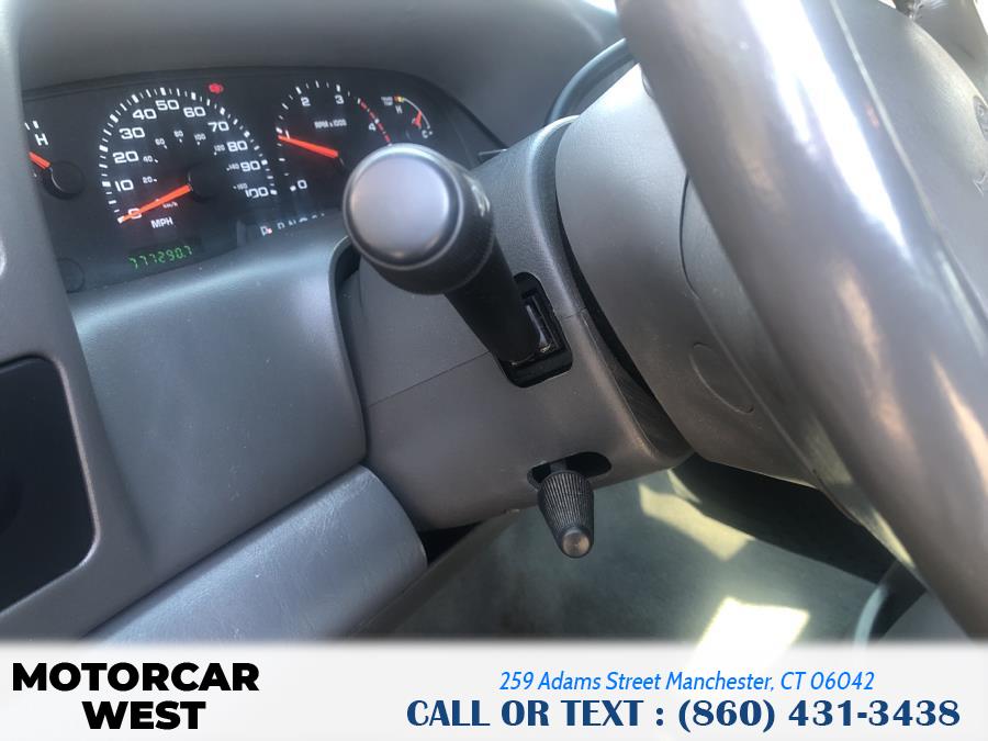 Used Ford Super Duty F-250 Supercab 142" Lariat 4WD 2002 | Motorcar West. Manchester, Connecticut Used Ford Super Duty F-250 Supercab 142" Lariat 4WD 2002 | Motorcar West. Manchester, Connecticut