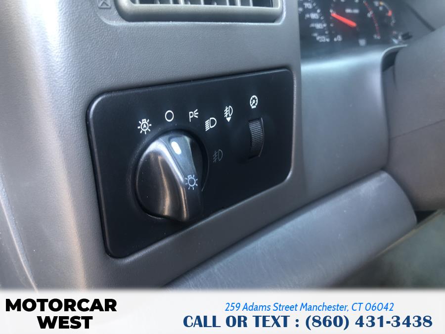 Used Ford Super Duty F-250 Supercab 142" Lariat 4WD 2002 | Motorcar West. Manchester, Connecticut Used Ford Super Duty F-250 Supercab 142" Lariat 4WD 2002 | Motorcar West. Manchester, Connecticut