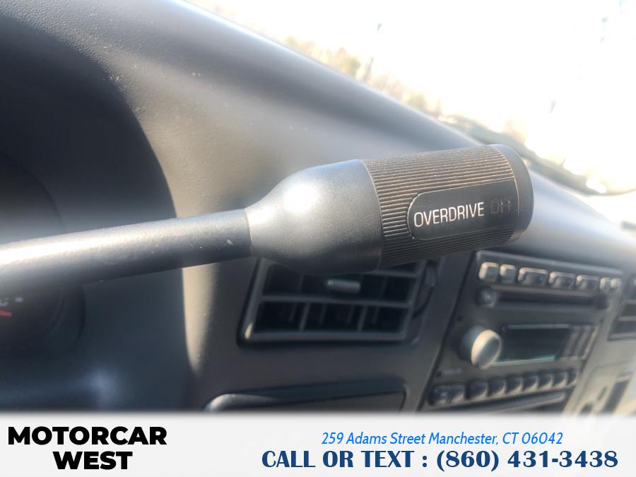Used Ford Super Duty F-250 Supercab 142" Lariat 4WD 2002 | Motorcar West. Manchester, Connecticut Used Ford Super Duty F-250 Supercab 142" Lariat 4WD 2002 | Motorcar West. Manchester, Connecticut