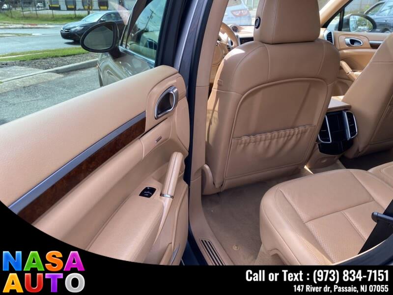 2013 Porsche Cayenne AWD 4dr SUV, available for sale in Passaic, New Jersey | Nasa Auto. Passaic, New Jersey 2013 Porsche Cayenne AWD 4dr SUV, available for sale in Passaic, New Jersey | Nasa Auto. Passaic, New Jersey