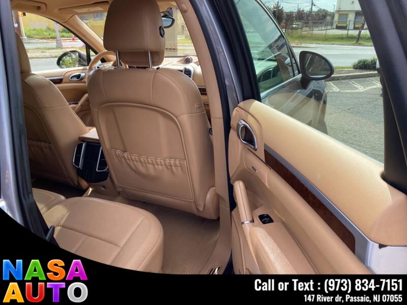 2013 Porsche Cayenne AWD 4dr SUV, available for sale in Passaic, New Jersey | Nasa Auto. Passaic, New Jersey 2013 Porsche Cayenne AWD 4dr SUV, available for sale in Passaic, New Jersey | Nasa Auto. Passaic, New Jersey