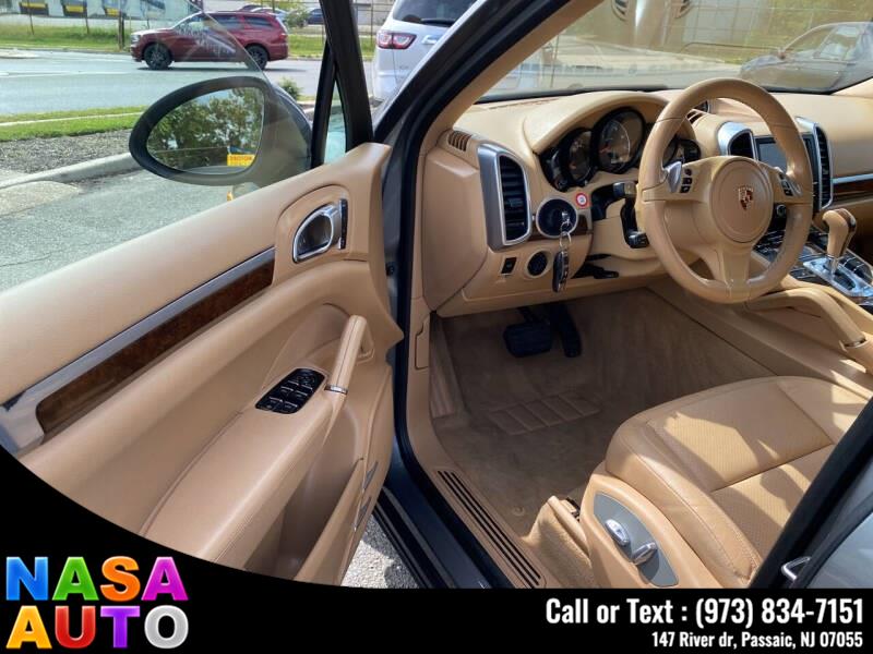 2013 Porsche Cayenne AWD 4dr SUV, available for sale in Passaic, New Jersey | Nasa Auto. Passaic, New Jersey 2013 Porsche Cayenne AWD 4dr SUV, available for sale in Passaic, New Jersey | Nasa Auto. Passaic, New Jersey