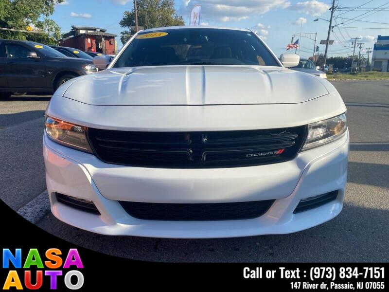 2015 Dodge Charger 4dr Sdn SXT RWD, available for sale in Passaic, New Jersey | Nasa Auto. Passaic, New Jersey