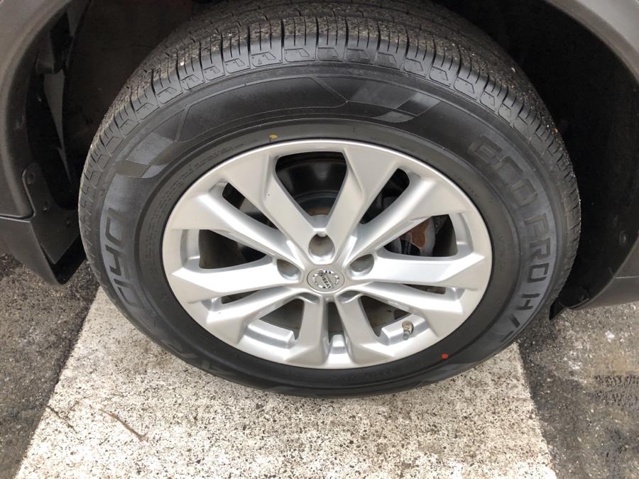 2015 Nissan Rogue AWD 4dr SV, available for sale in Waterbury, Connecticut | National Auto Brokers, Inc.. Waterbury, Connecticut 2015 Nissan Rogue AWD 4dr SV, available for sale in Waterbury, Connecticut | National Auto Brokers, Inc.. Waterbury, Connecticut