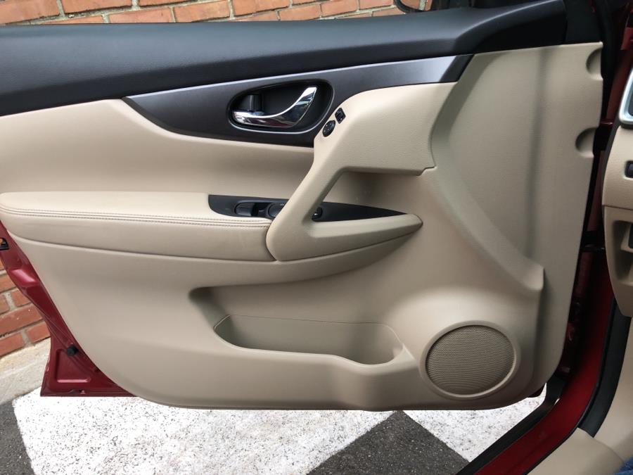 2015 Nissan Rogue AWD 4dr SV, available for sale in Waterbury, Connecticut | National Auto Brokers, Inc.. Waterbury, Connecticut 2015 Nissan Rogue AWD 4dr SV, available for sale in Waterbury, Connecticut | National Auto Brokers, Inc.. Waterbury, Connecticut