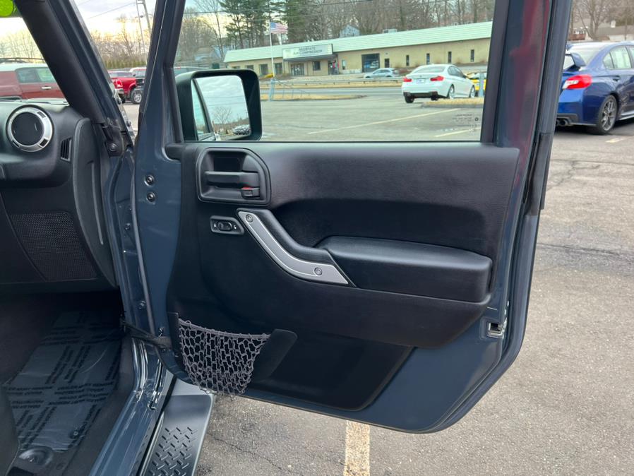Used Jeep Wrangler Unlimited 4WD 4dr Sahara 2016 | Tru Auto Mall. Berlin, Connecticut Used Jeep Wrangler Unlimited 4WD 4dr Sahara 2016 | Tru Auto Mall. Berlin, Connecticut