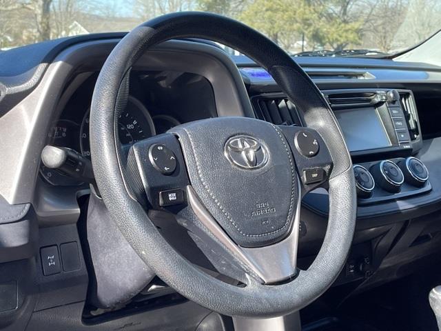 Used Toyota Rav4 LE 2016 | Blasius Federal Road. Brookfield, Connecticut Used Toyota Rav4 LE 2016 | Blasius Federal Road. Brookfield, Connecticut