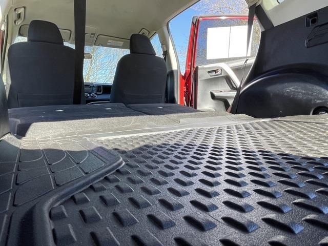 Used Toyota Rav4 LE 2016 | Blasius Federal Road. Brookfield, Connecticut Used Toyota Rav4 LE 2016 | Blasius Federal Road. Brookfield, Connecticut